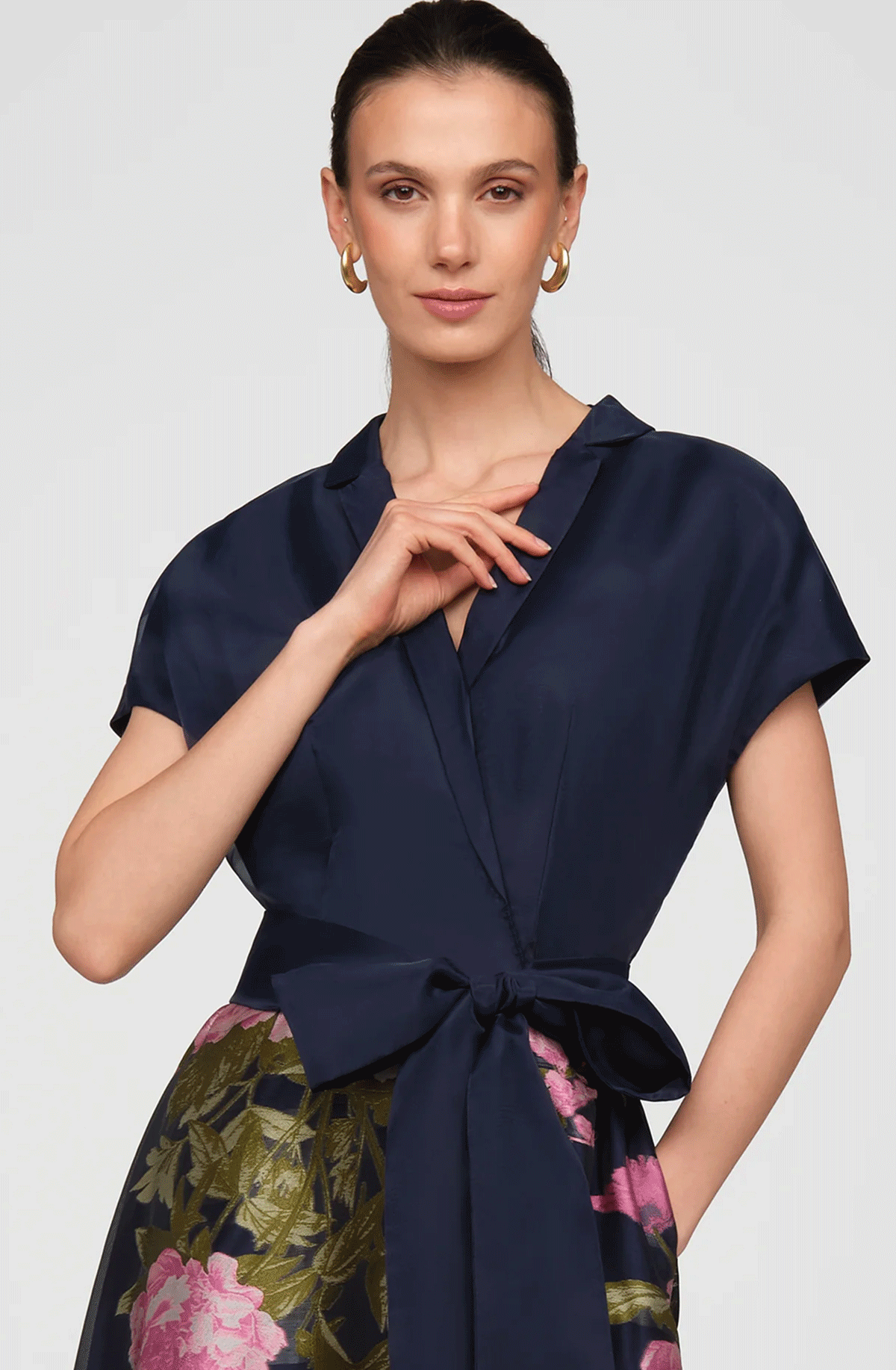 The Signatures | hese are the styles that have earned their place in the collection. Beloved for their flattering fit and distinctive details, Kay Unger Signatures return this season in fresh colors and fabrics.