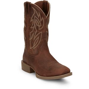 Canter 11" Western in Amber Brown.