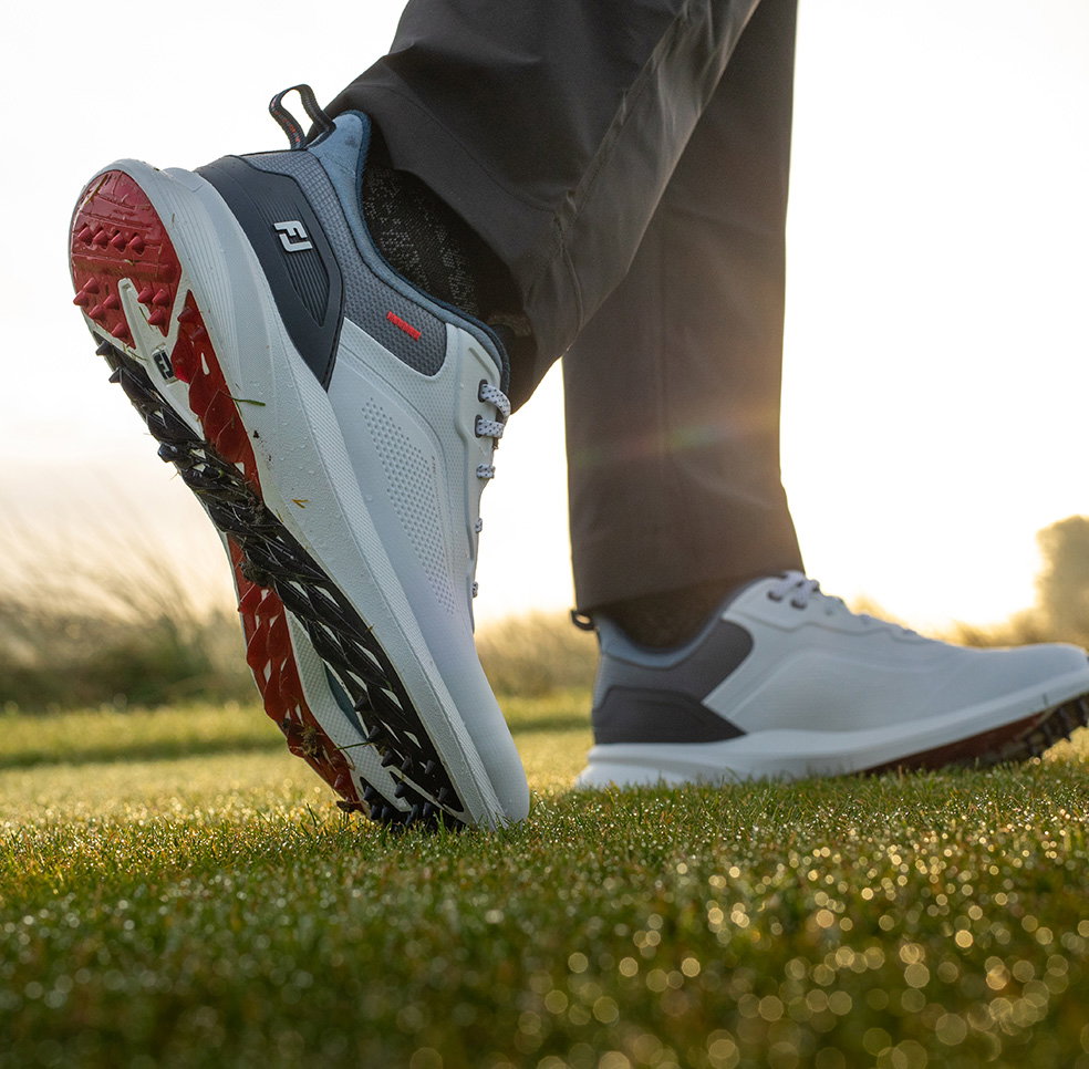 PUMA Men's GS-X Efekt Waterproof Spikeless Golf Shoes