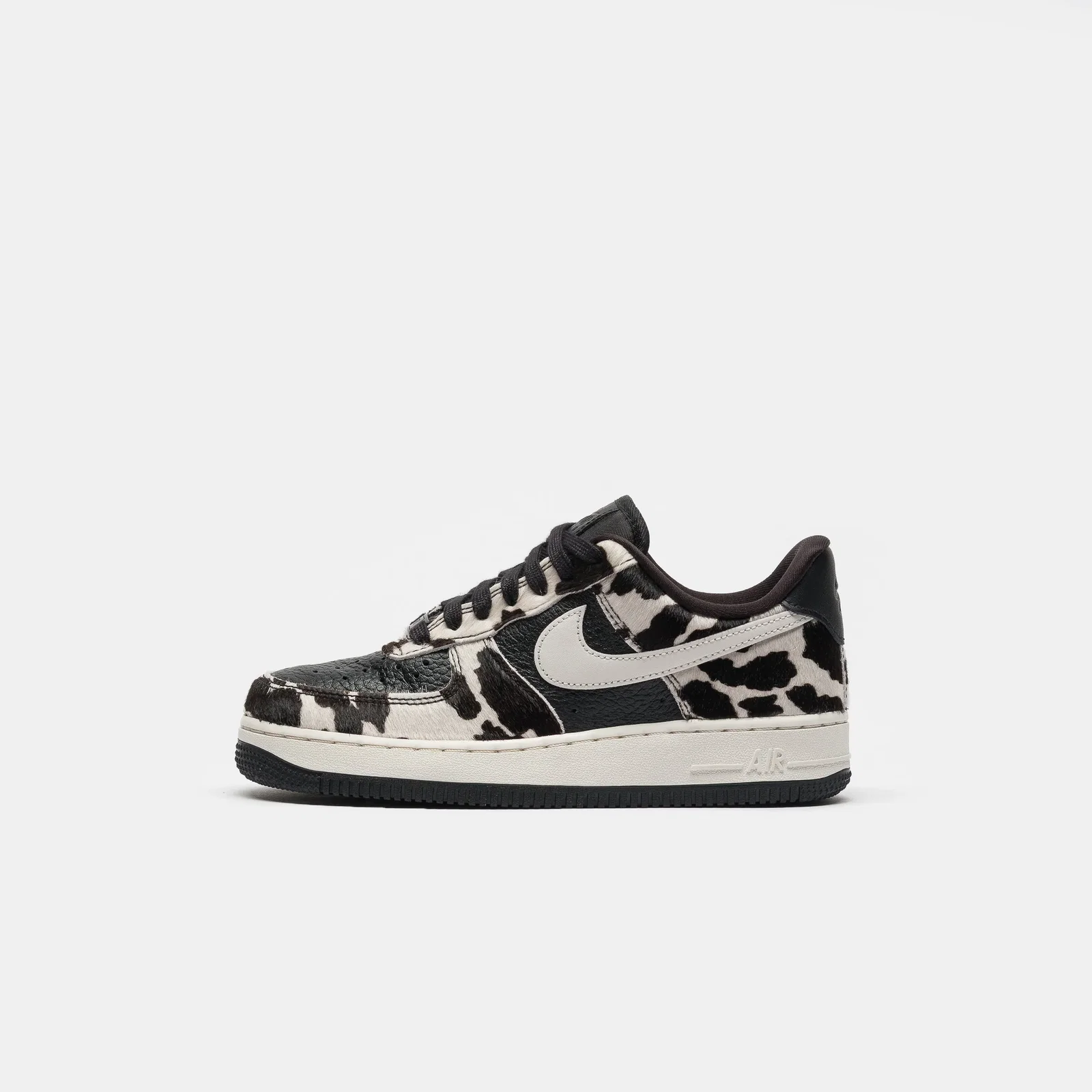 Image of Air Force 1 '07 Sneaker in Black/Phantom/Black