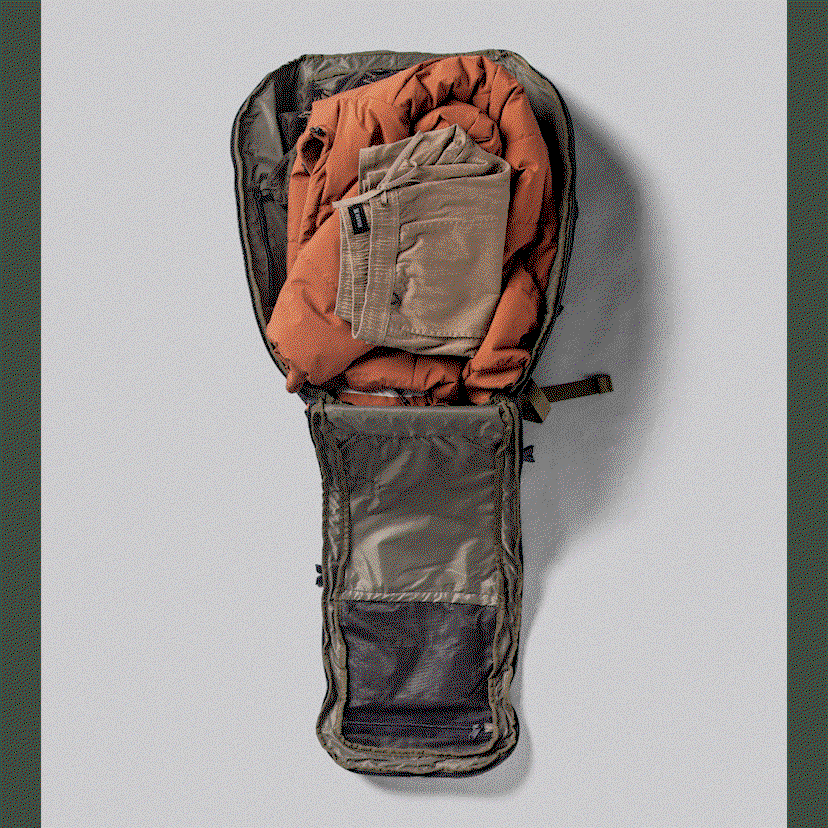 Fill dad’s bag with the essentials for a last-minute adventure. Whether hitting the coast, the trail or somewhere in between this gear is ready to go at a moment’s notice.