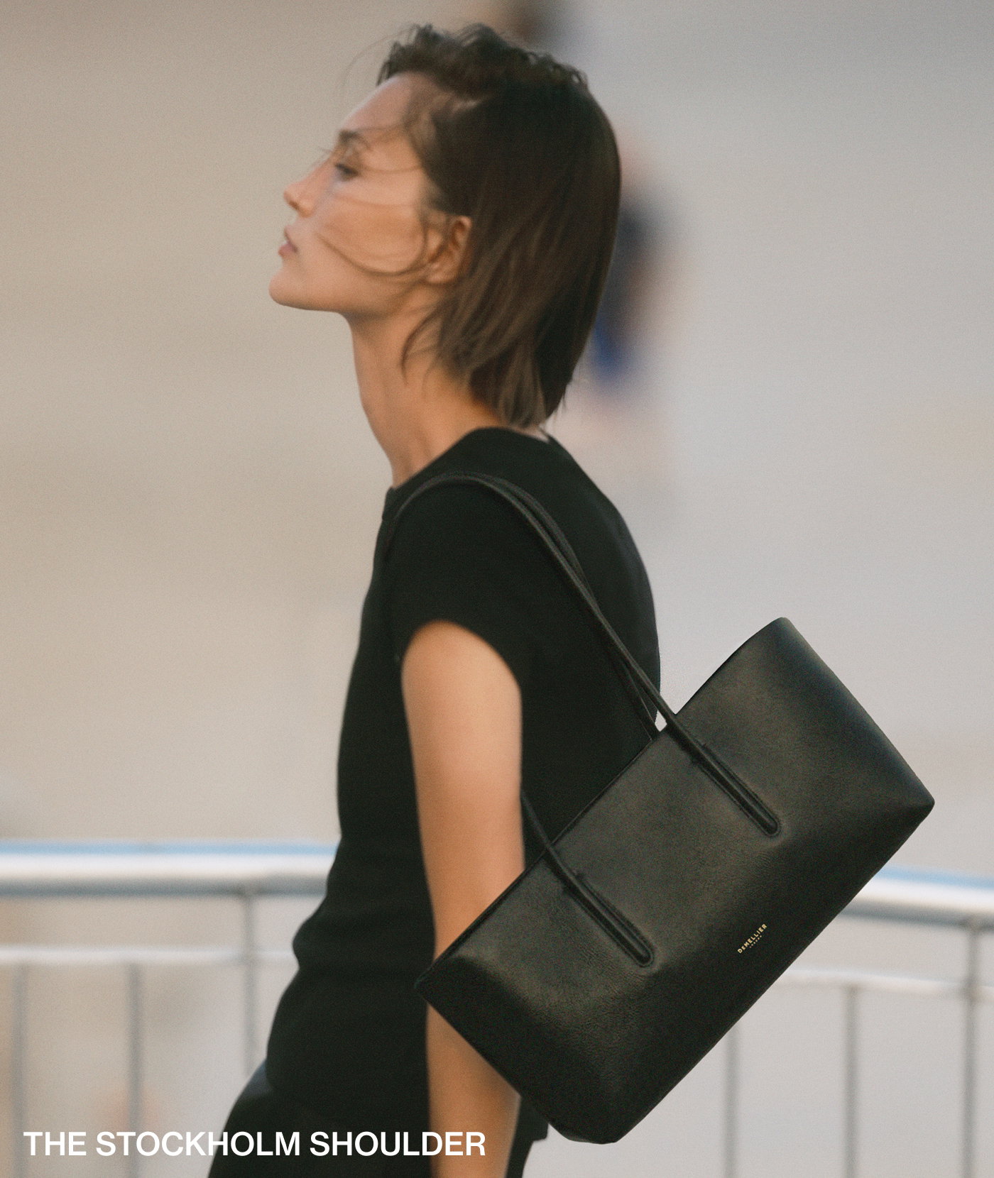 the stockholm shoulder black fine grain