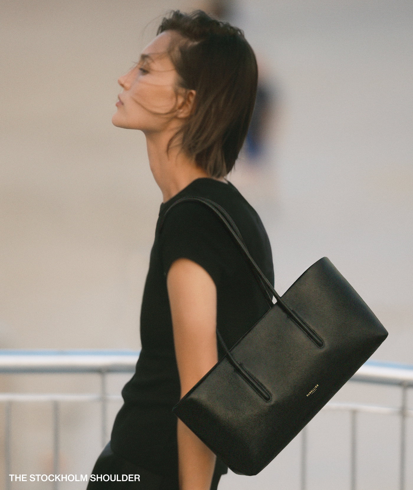 the stockholm shoulder black fine grain