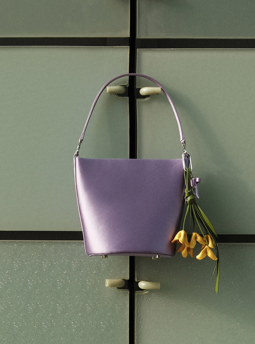 LILAC SATIN BUCKET BAG