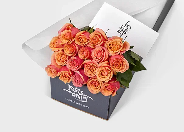 Image of Cherry Brandy Roses Gift Box 18 (ROA06-018)