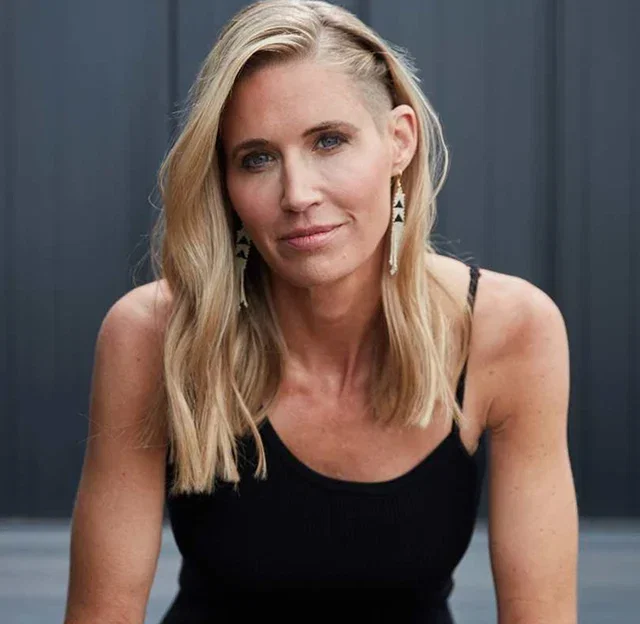 Join Dr. Amy Killen  for a full breakdown of how estrogen loss comes at us and  what we can do about it, in midlife and for decades to come.