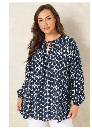 EVANS Curve Blue Tie Dye Top