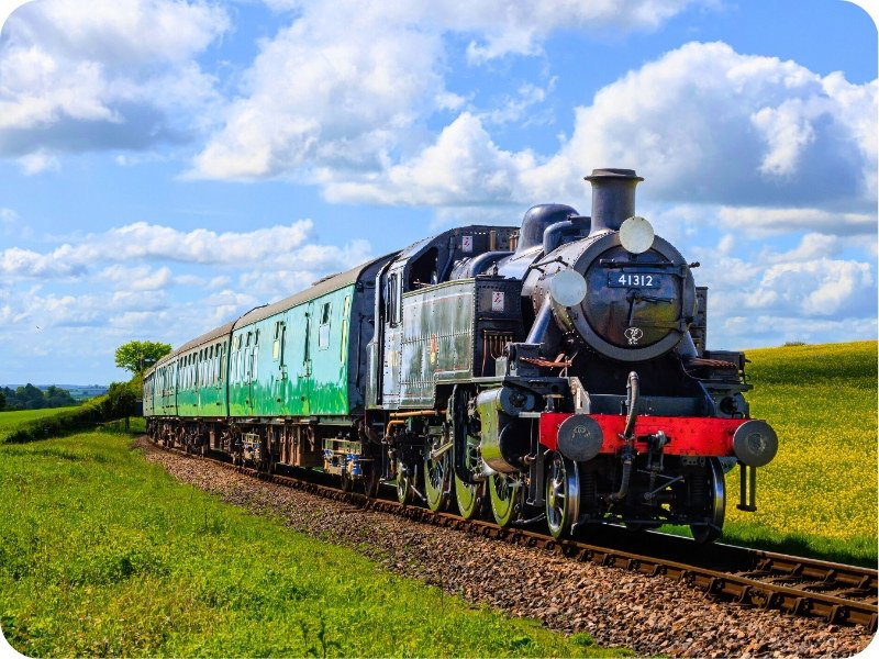 Hampshire Stay with Watercress Line - New Place