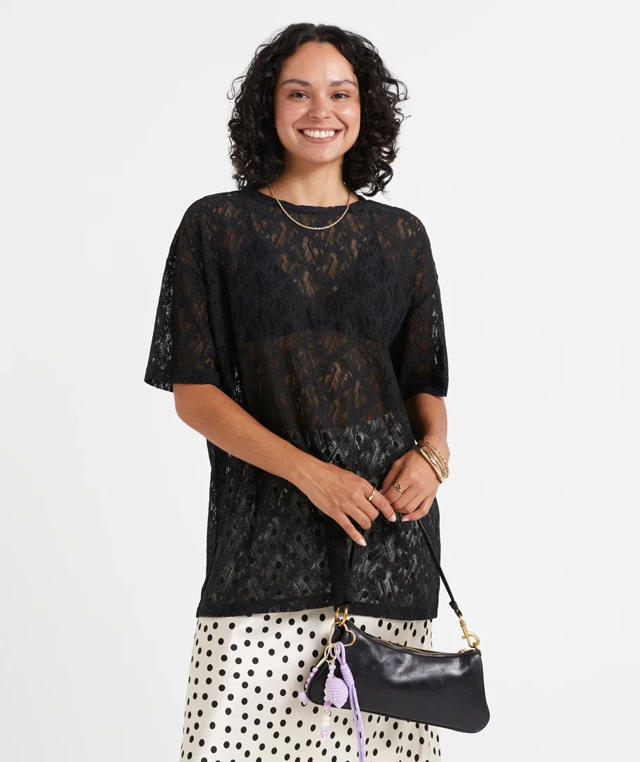 LACE BOYFRIEND T-SHIRT