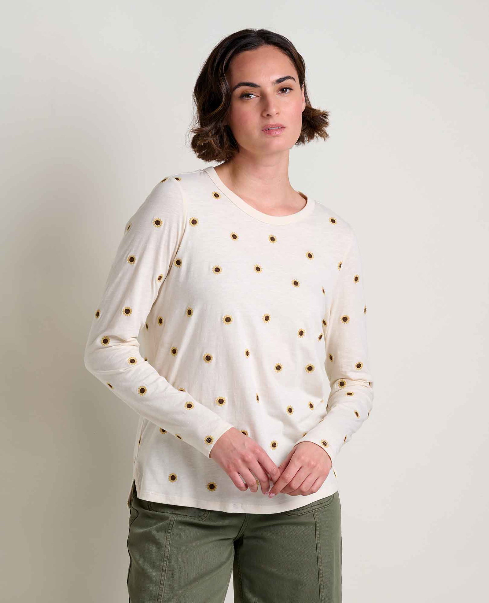 Image of Women's Primo Long Sleeve Crew Embroidered