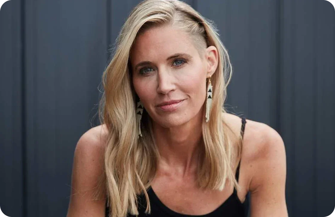 Join Dr. Amy Killen for a full breakdown of how estrogen loss comes at us and  what we can do about it, in midlife and for decades to come.