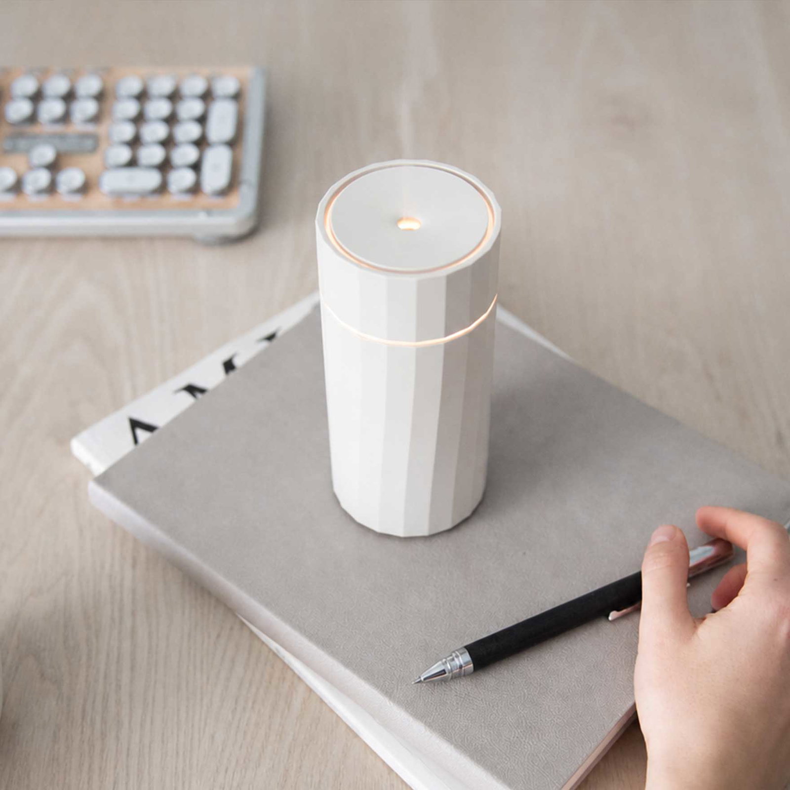 Nomad_Desk
