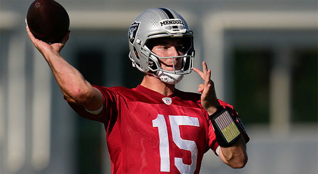 Klint Kubiak: Raiders rookie QB Fernando Mendoza has 'gotten a ton better'