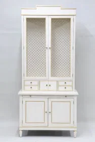 Summer Finds Discovery Auction, June 18, 2026