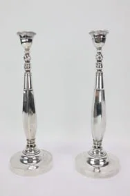 Summer Finds Discovery Auction, June 18, 2026