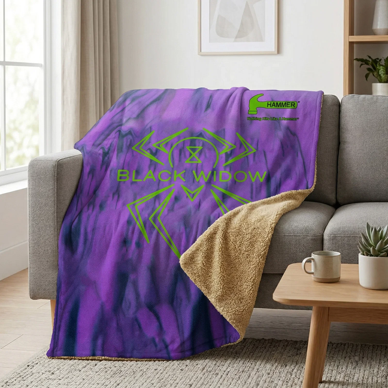 Image of Hammer Black Widow 3.0 Dynasty Sherpa Lined Throw Blanket