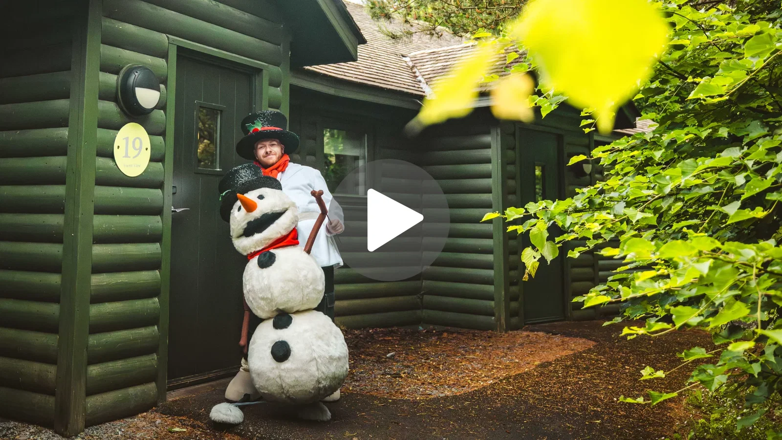 Frosty arriving at his lodge for his summer holiday