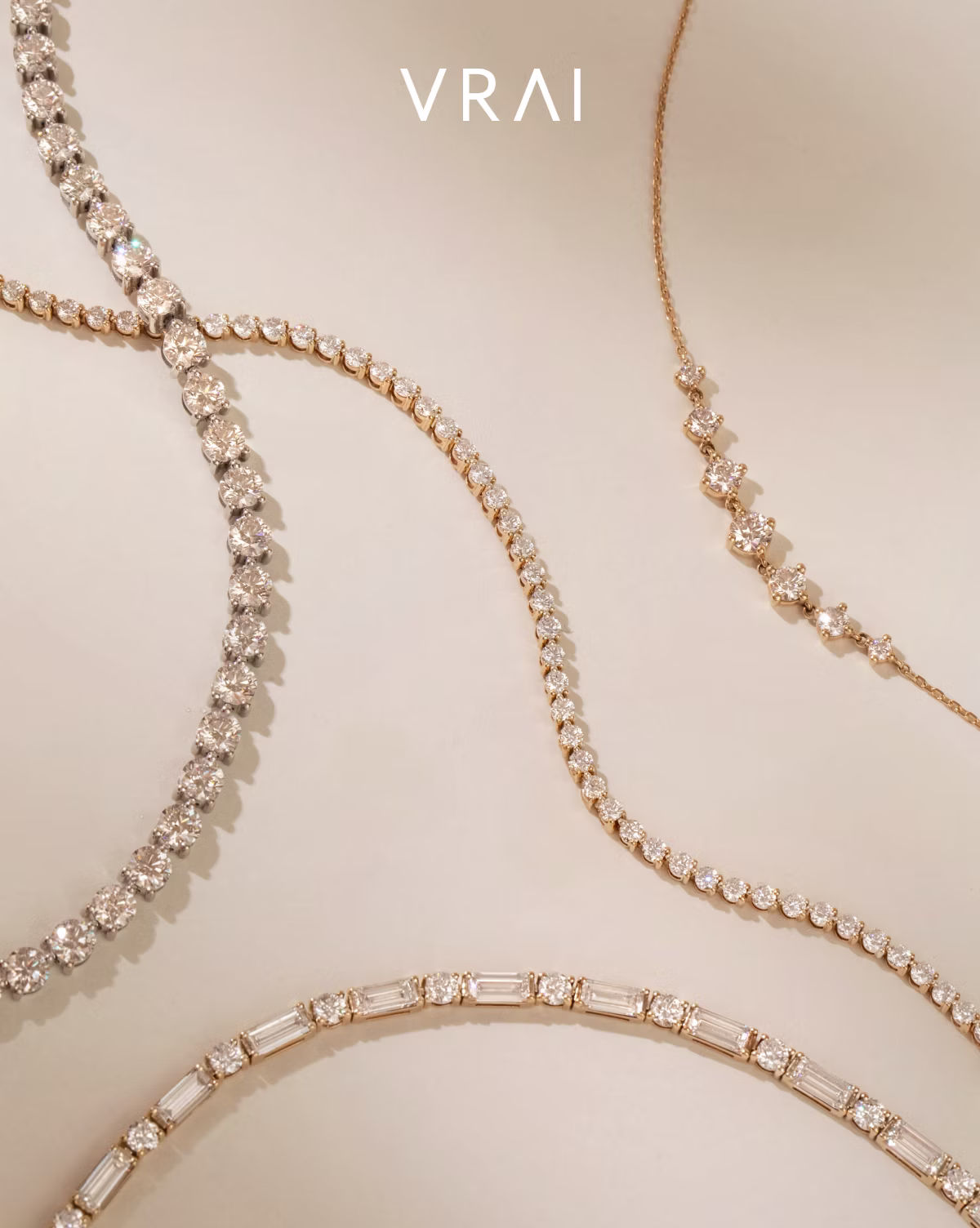 Tennis gifts with VRAI created diamonds are made to mark your graduate’s exceptional moment.