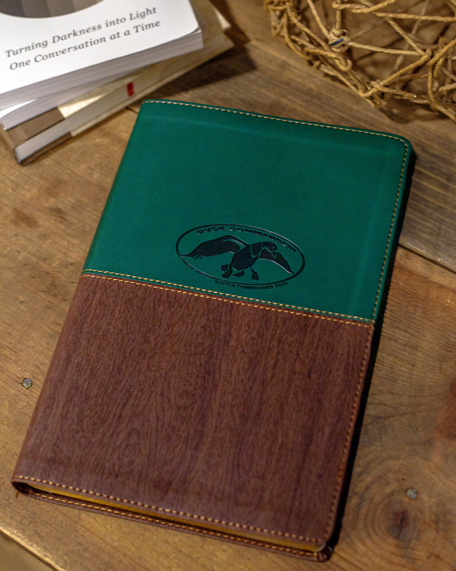 Image of Duck Commander Faith and Family NKJV Bible (Olive/Brown Leather)