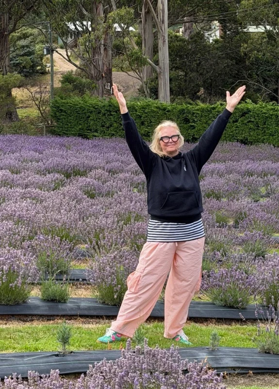 doni in lavendar field