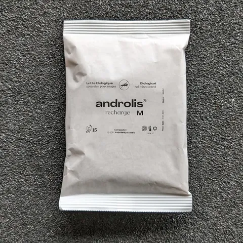 Anti poux rouges biologique pour poule et oiseaux Androlis recharge M - Bestico