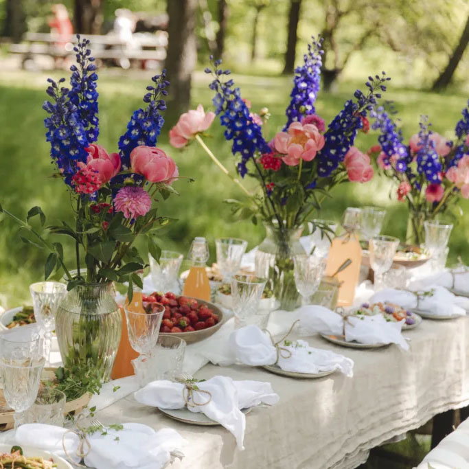 Midsommardukning i det gröna