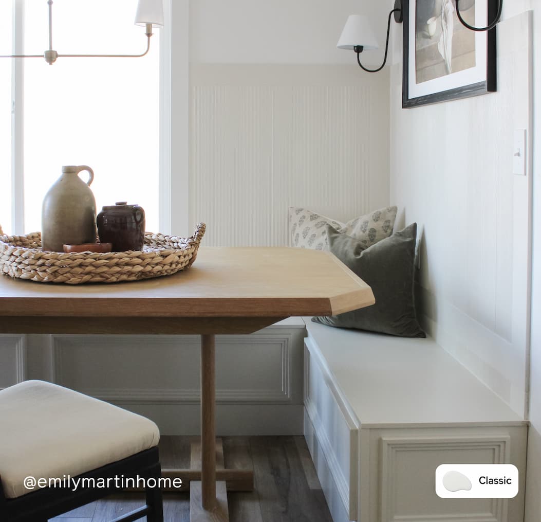 Dining nook featuring Classic
