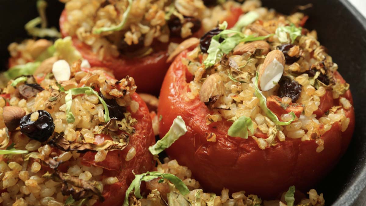 Herbed stuffed tomatoes