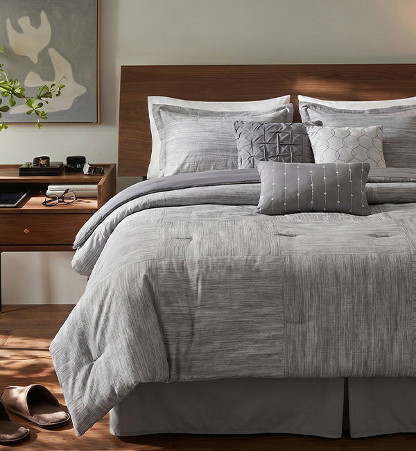 Walter 7-piece Printed Seersucker Comforter Set