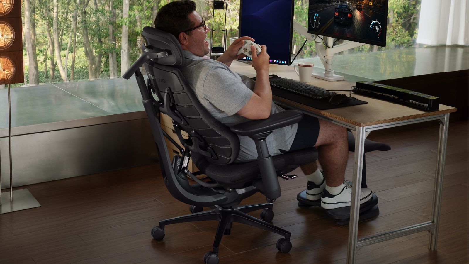 LiberNovo Maxis Ergonomic Chair lifestyle