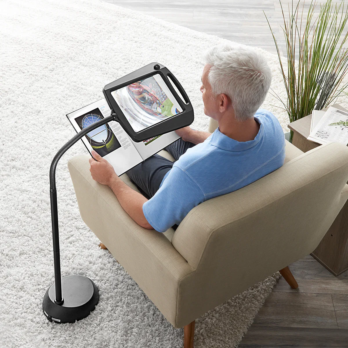Image of Full-Page Floor Magnifying Lamp