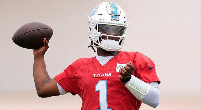 Titans' Robert Saleh dismisses questions about Cam Ward's accuracy issues