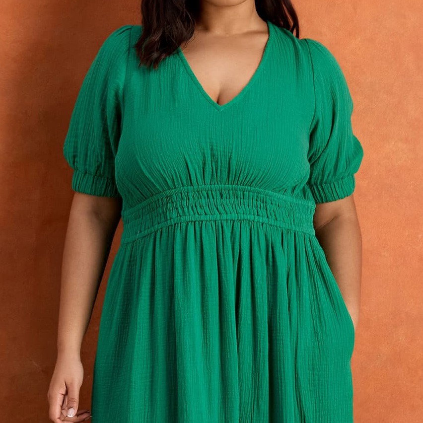 Green Cheesecloth V Neck Maxi Dress