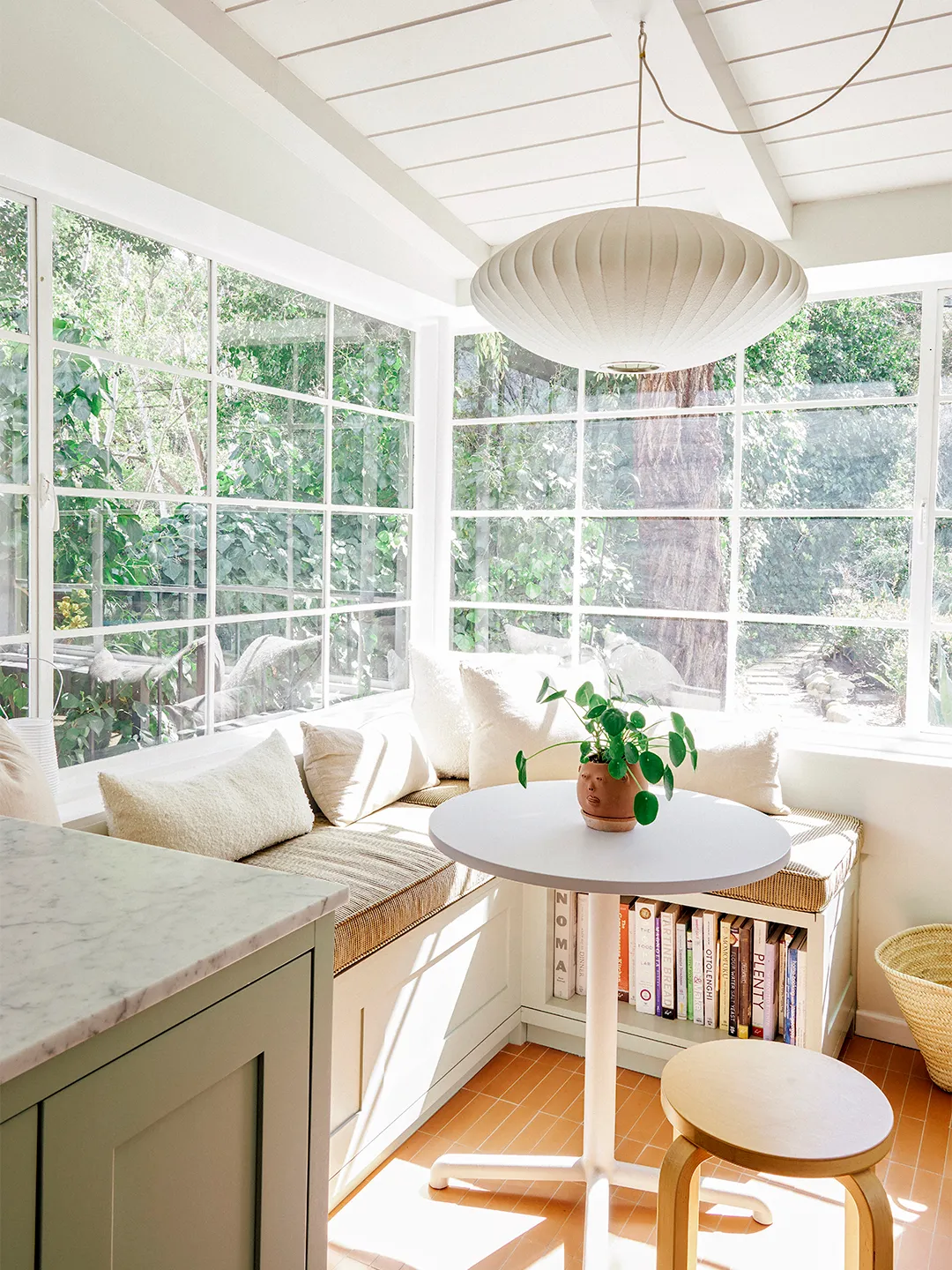 This 170-Square-Foot Kitchen Doesn’t Rely on Tons of Cabinetry for Storage