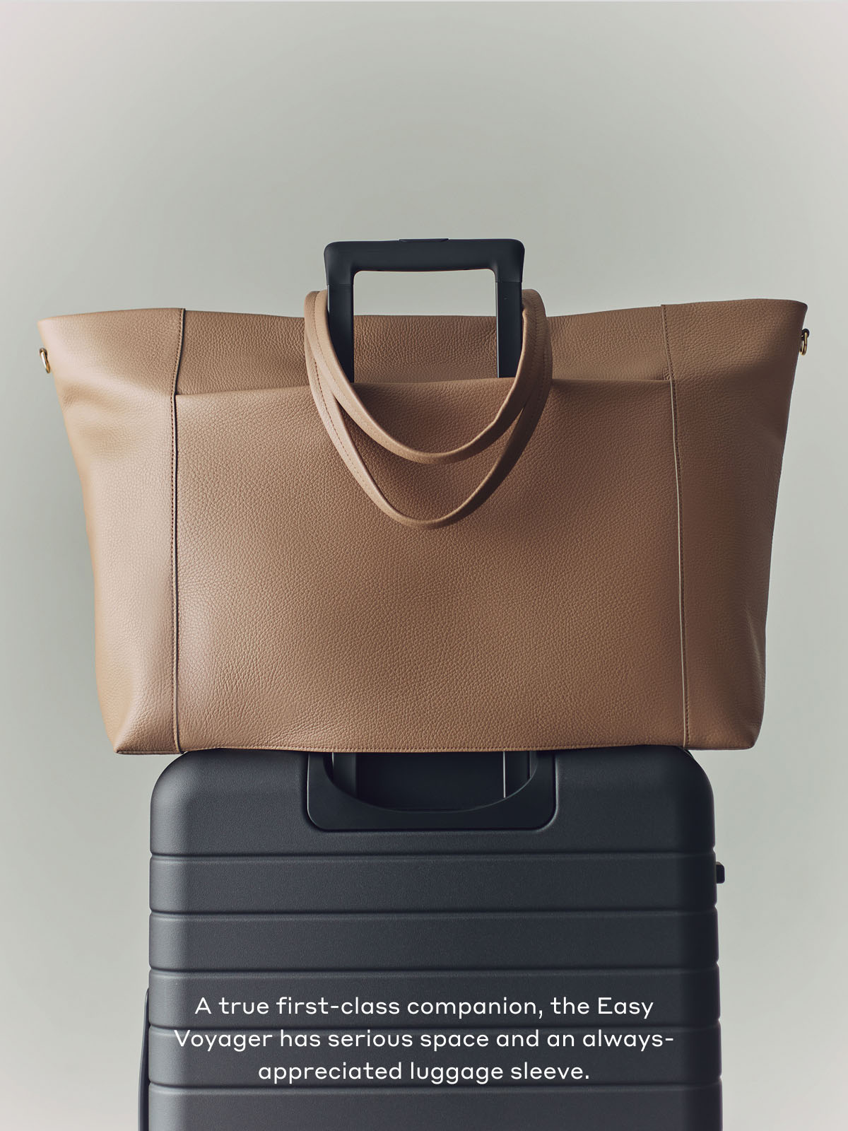 A true first-class companion, the Easy Voyager has serious space and an always-appreciated luggage sleeve.