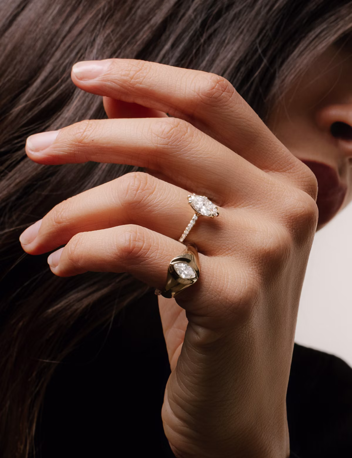 Its distinctive curves, points, and elongated shape make the Marquise appear larger on hand than most diamond shapes.