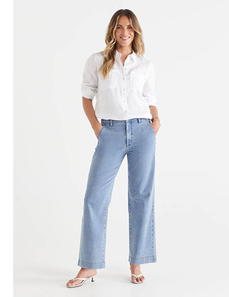 Wide Leg Jean in Light Wash