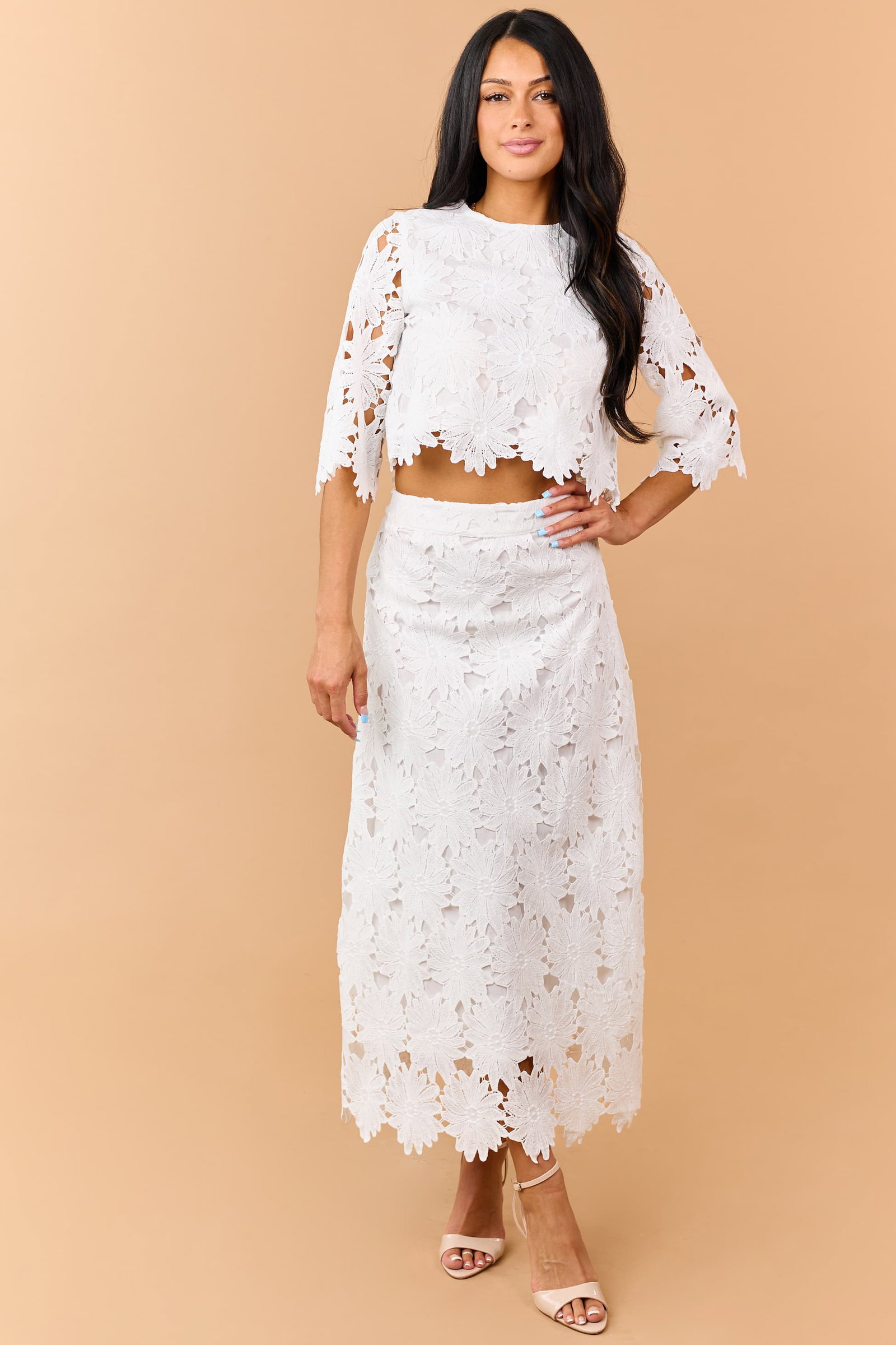 Off White Floral Lace Scalloped Hem Half Sleeve Top