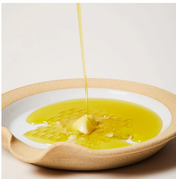 Silo Garlic Grater Dish