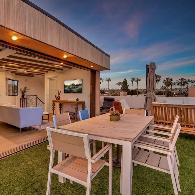 Save on longer stays in San Diego, California.