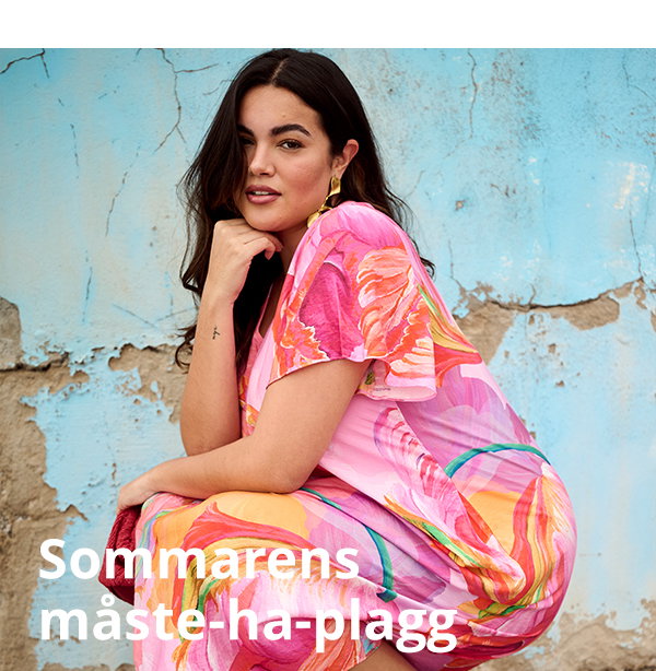 Midiklänning i satin, blommor, A-linjemodell, V-ringning, halvlång ärm