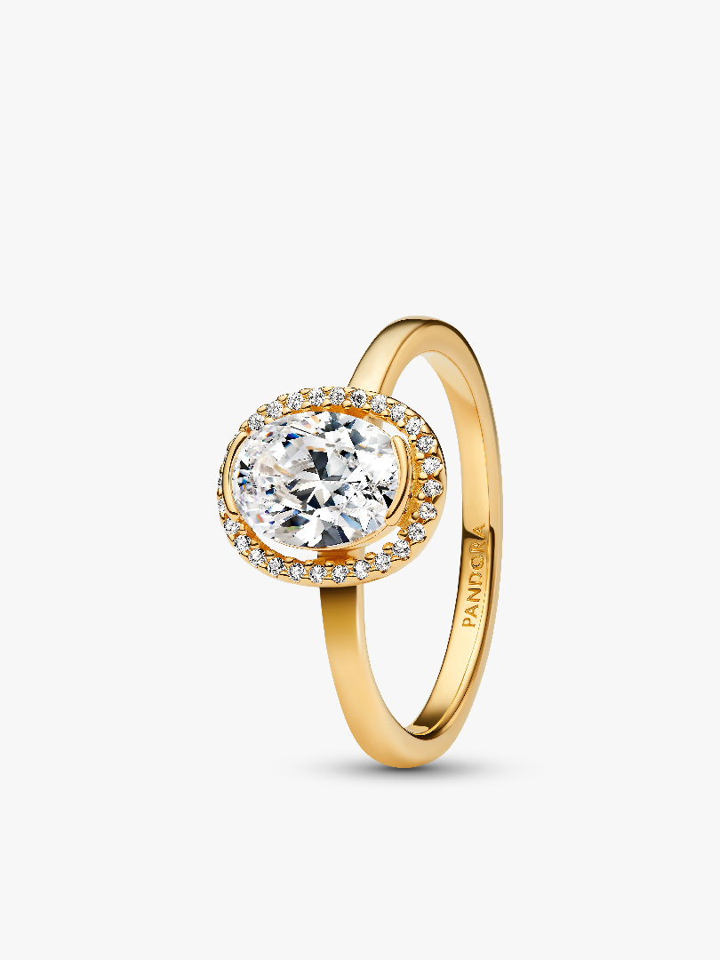 Oval Sparkling Halo Ring