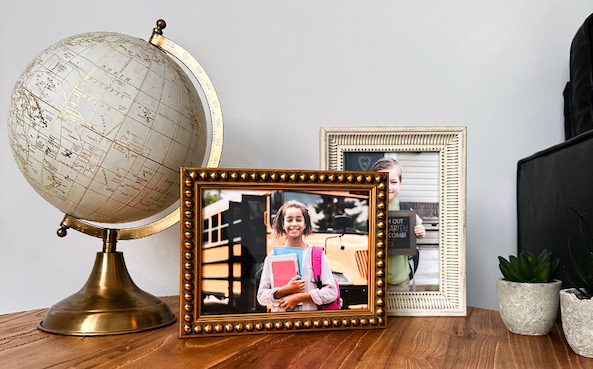 Free shipping for 24 hours at ArtToFrames