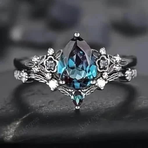 Image of 2-Piece Set: Gothic Black & Golden Engagement Ring Set with Pear-Shaped Cubic Zirconia