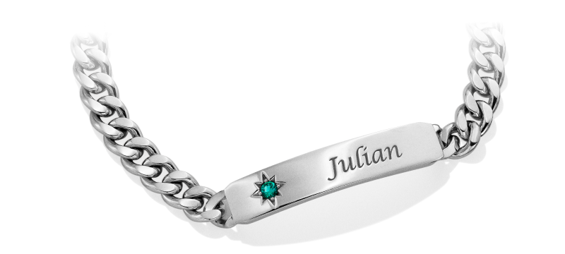 Silver bracelet with the name Julian. 