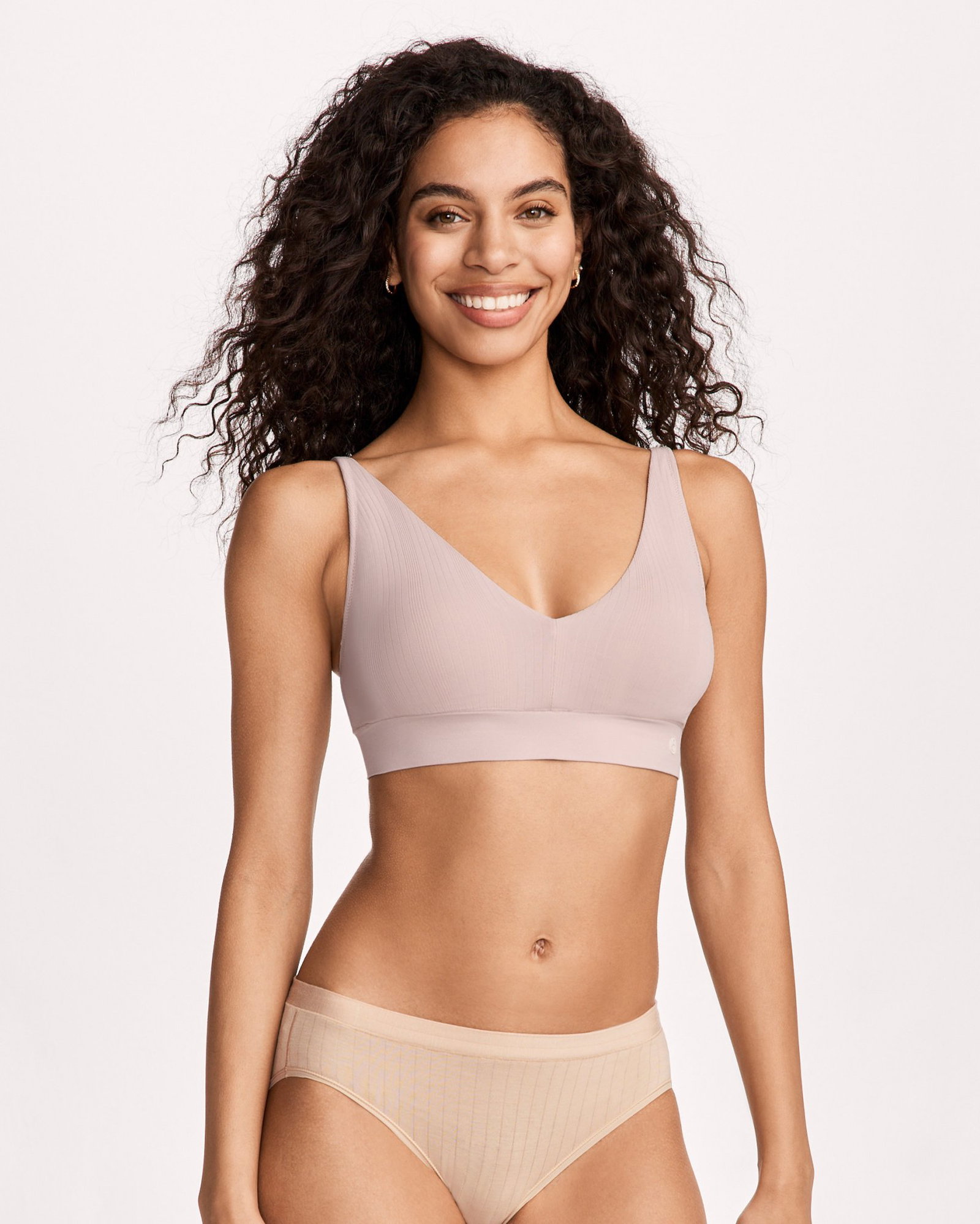 Seamfree® Light Support Plunge Bralette