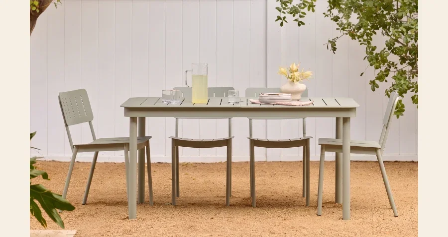 outdoor-dining