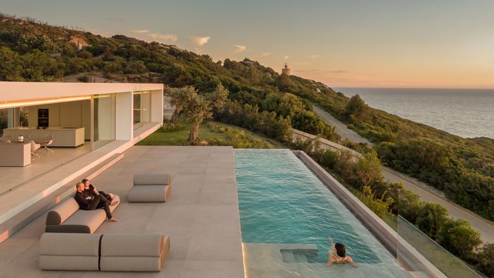 In-Ground or Above-Ground Pool: Which Is the Best Choice?