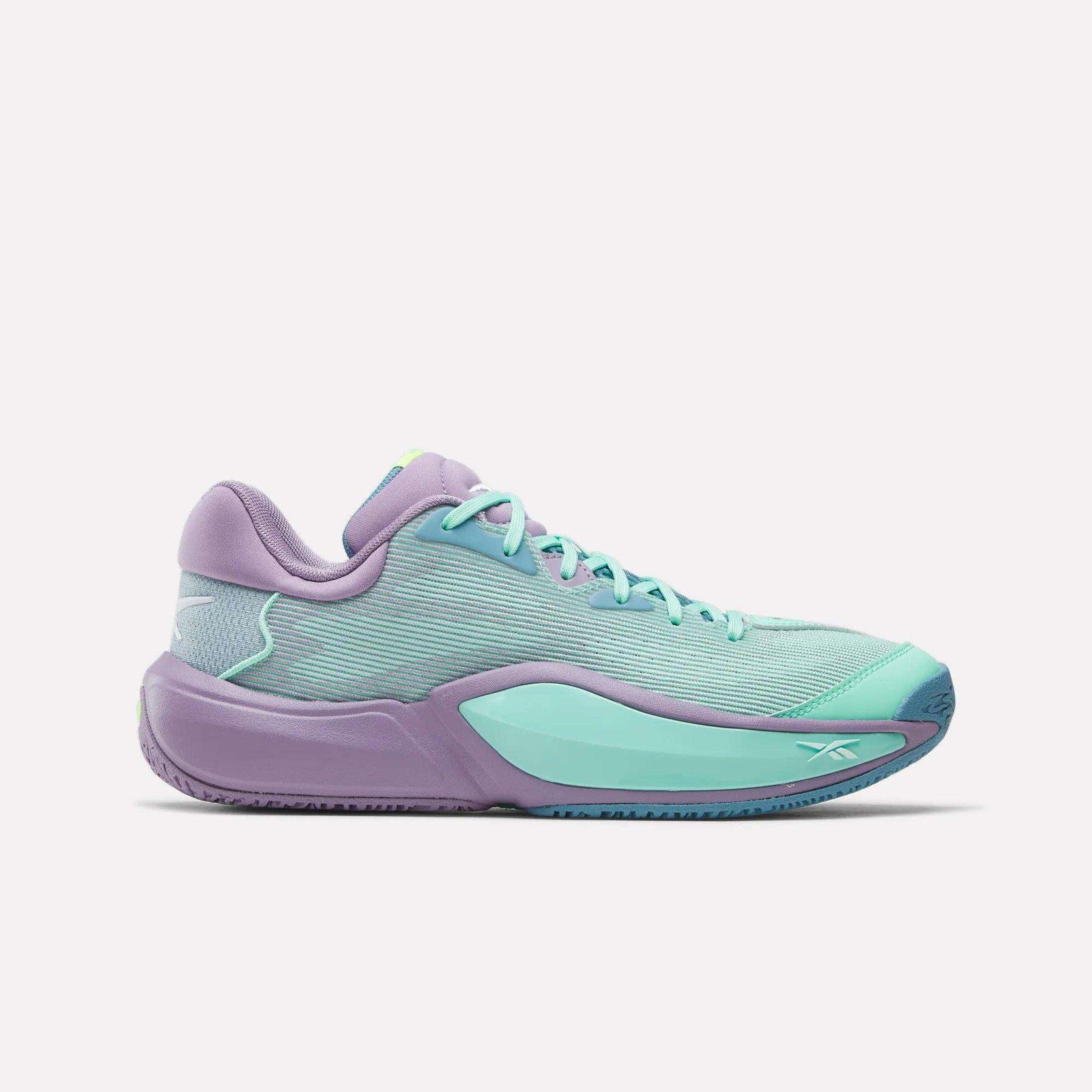 Image of Engine A 26 Basketball Shoes