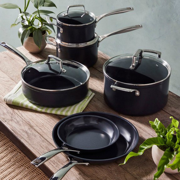 Le Creuset Essentials Non-Stick Ceramic 